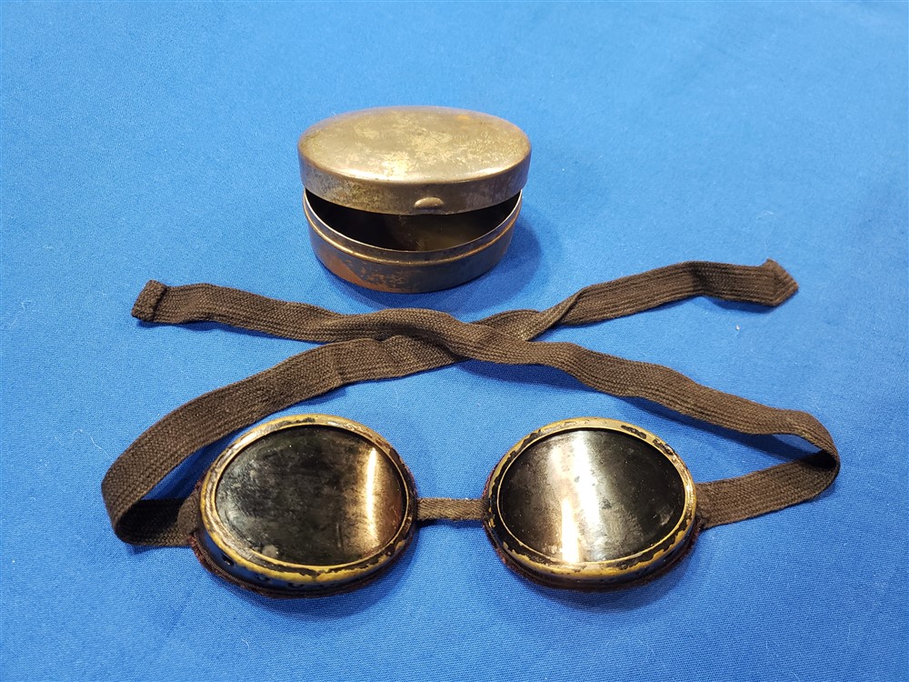 dust goggles wwi cased