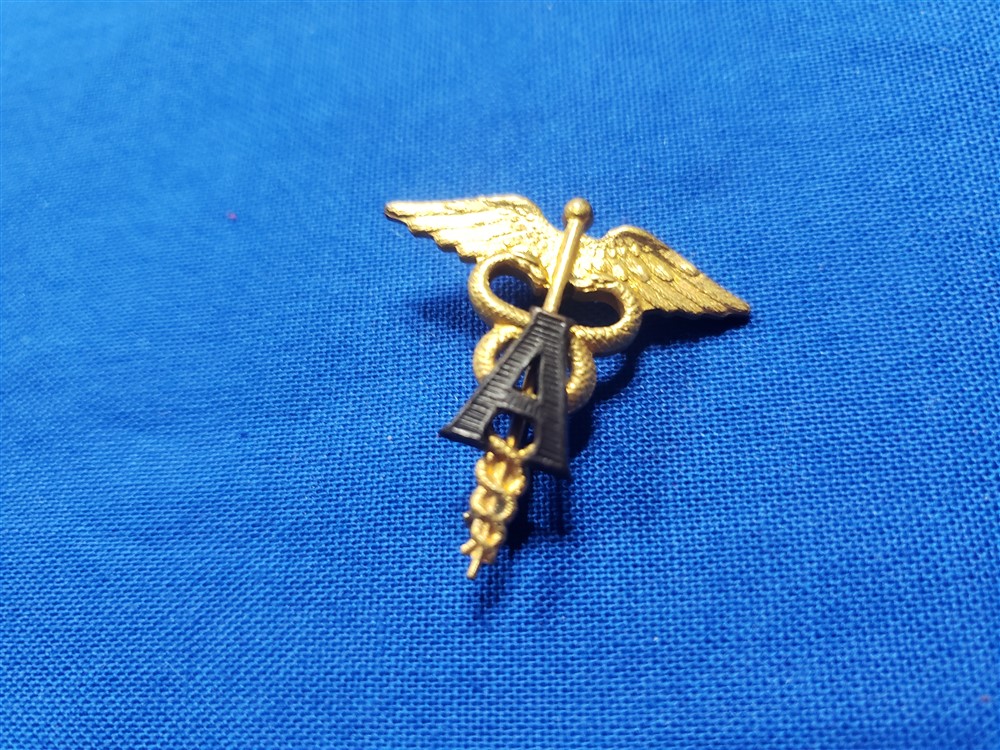 insignia-medical-admin-wwii-front