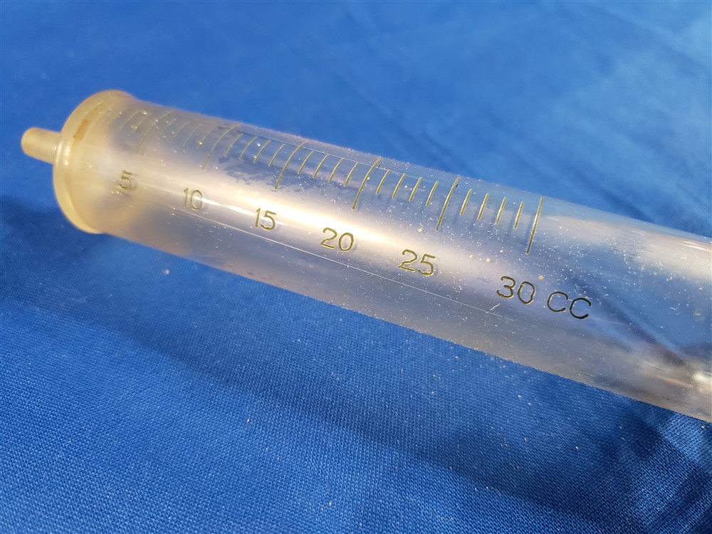 syringe-glass-wwii-marked