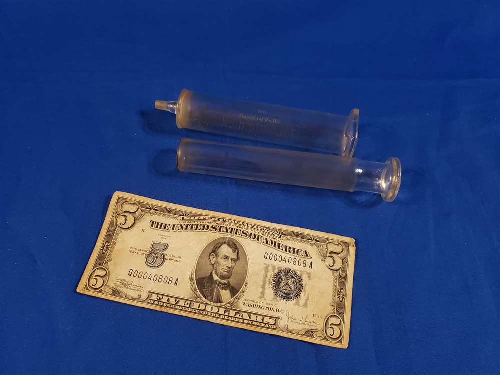 syringe-glass-wwii-size