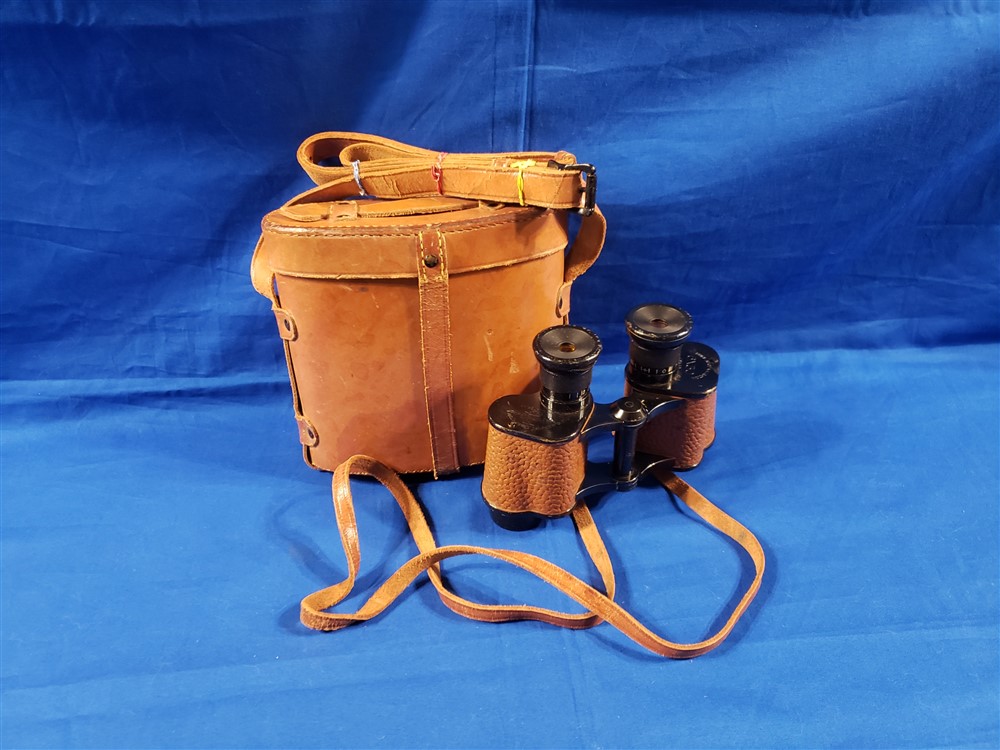 wwi-bimocular-set-navy-with-the-built-in-amber-lenses-for-the-glare-on-the-water-complete-with-the-original-case