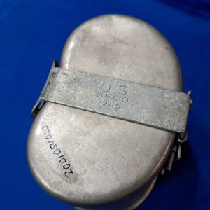 world-war-two-canteen-set-croix-manufactured-cover-45-dated-excellent-condiiton