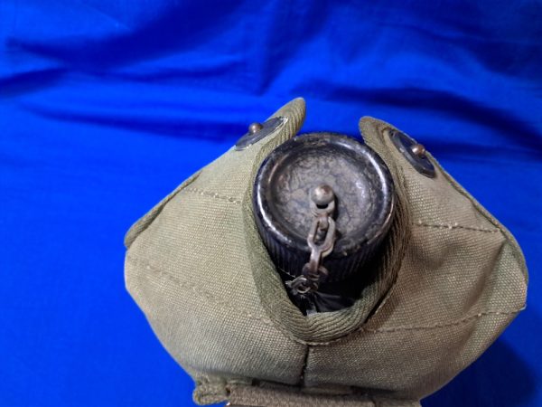 world-war-two-canteen-set-croix-manufactured-cover-45-dated-excellent-condiiton