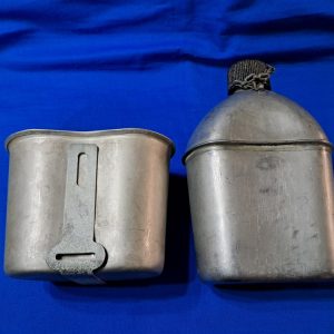 world-war-two-canteen-set-croix-manufactured-cover-45-dated-excellent-condiiton