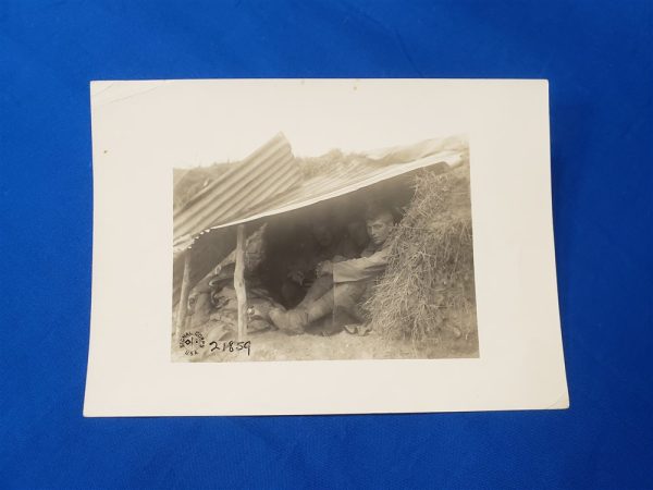 photo-world-war-capt-captain-graves-under-cover-trench-1918-signal-corps