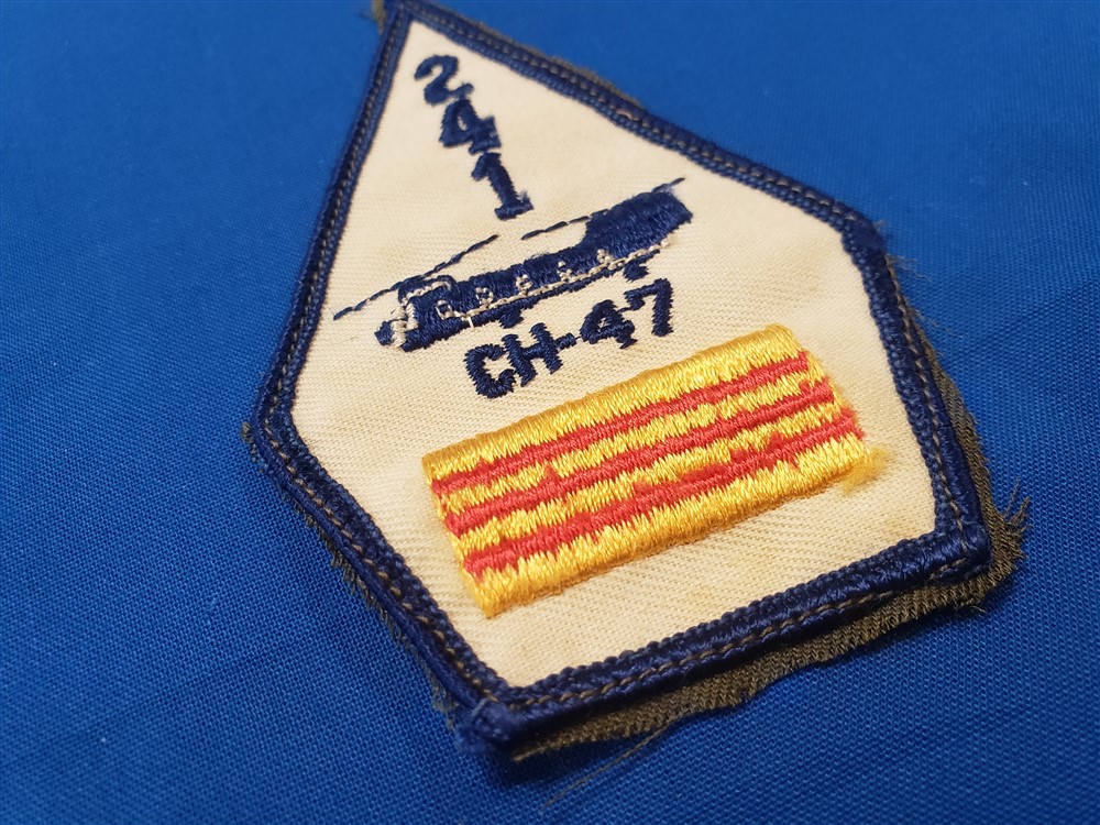 chinook-241-training-patch-side
