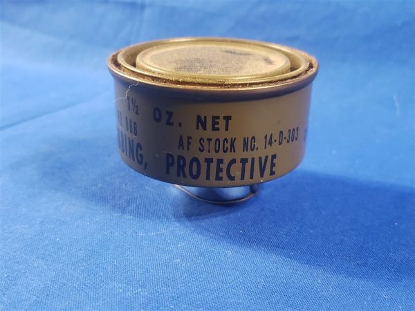air-force-dubbing-and-protectant-from-blister-gas-korean-war-era-can