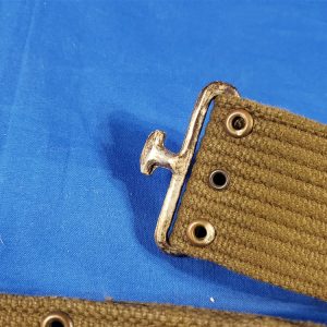 pistol-belt-manufactured-without-the-snap-and-used-with-the-carbine-for-the-pouches-with-straps-on-the-back-korean-war-type