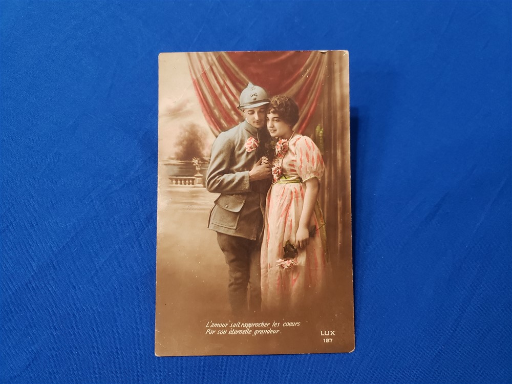 french-world-war-post-card-of-2-french-lovers-with-writing-on-the-back