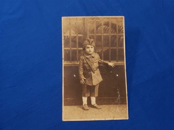 world-war-child-officer-photo-with-writing-on-the-back-about-4-years-age