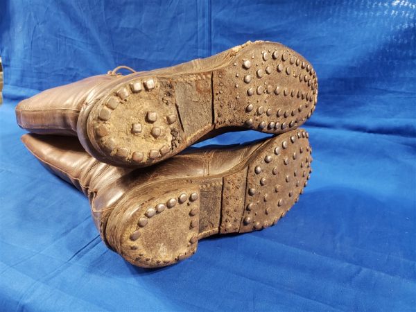 world-war-one-officers-hob-nail-trench-boots-with-laces-and-use-from-the-trenches-these-are-in-nice-condition-with-soft-leather