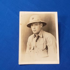 usmc-photo-wwii-of-0an-unknown-soldier-wearing-a-pith-helmet-looks-like humphry-bogart