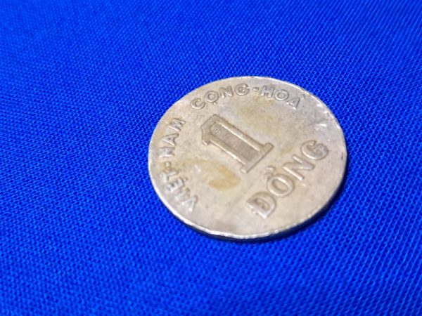 south-vietnam-one-1-dong-coin-bring-back-from-soldier-surrency-vietnam-war