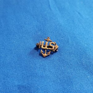 world-war-one-wwi-insignia-coxwain-px-type-for-the-overseas-cap-with-crossed-anchors