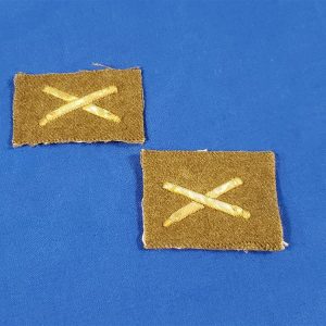 insignia-artillery-officer-wwii-bullion-british-made-on-wool-with-back-material