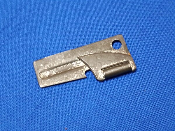 vietnam-rations-can-opener-p-38-produced-by-kay-1962-dated