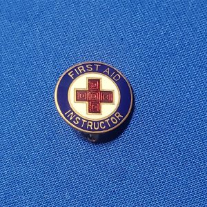 red-cross-instructor-instru-pin-wwii-world-war-two-back-first-aid