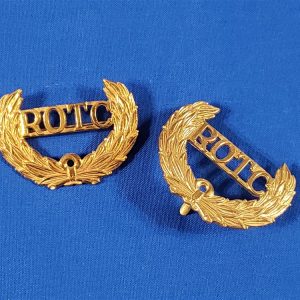 rotc-early-visor-cap insignia-with-wreath-screw-back-and-pin-back-marked-gemsco