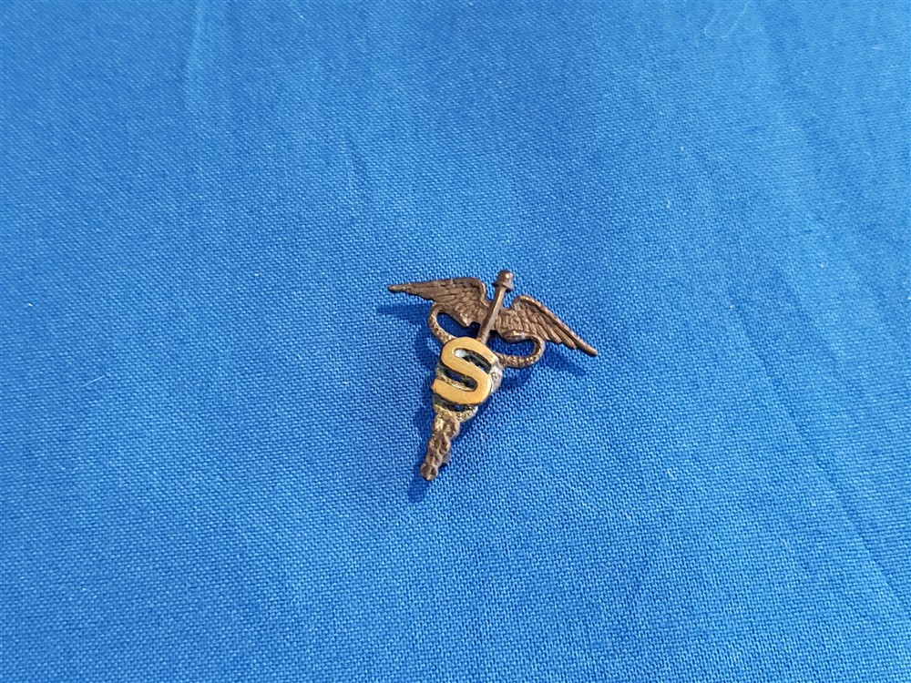 officers-world-war-one-surgeon-insignia-with-letter-s-pin-is-missing-on-back