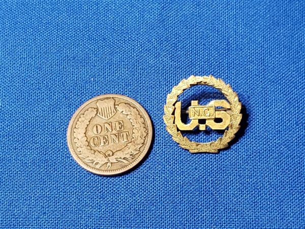 sweetheart-sweethrt-usng-world-war-one-officers-pin-with-wreath-gold-pin-back