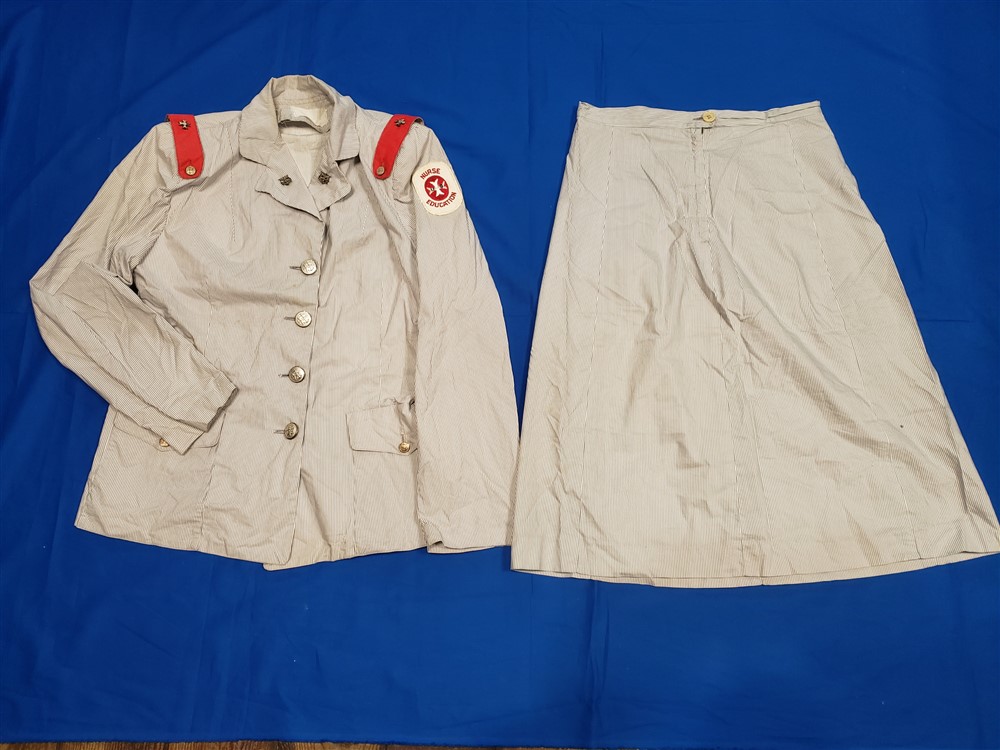 nurse-cadet-intructor-uniform-world-war-two-insignia-on-collar-skirt-tags