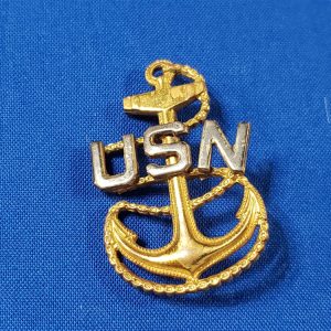 cpo-navy-visor-cap-device-wwii-acid-test-pin-back-gold-insignia