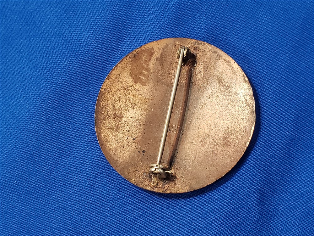 civilian-military-camp badge-wwii
