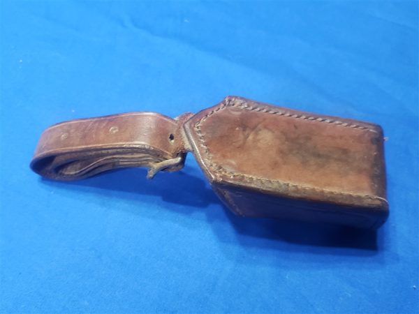 cavalry-saddle-guidon-cup-for-mounted-troops-leather-with-strap-back