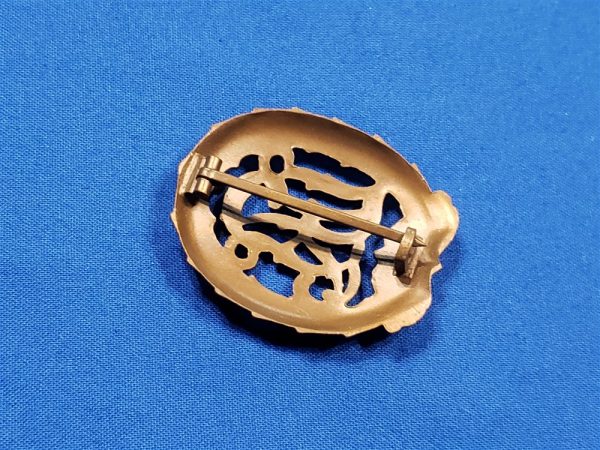 german-drl-sports-badge-in-bronze-wwii-pin-back-front-swastika-3rd