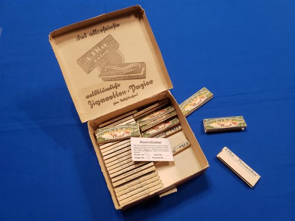 german-cigarette-papers-wwii-original-box-nazi-stamp