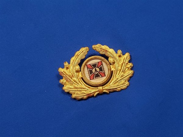 german-vet-visor-wreath-cap-badge-woven-prong