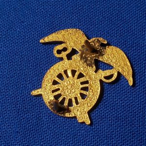 officer-qmc-quartermaster-ofc-snowflake-pin-back-aeco