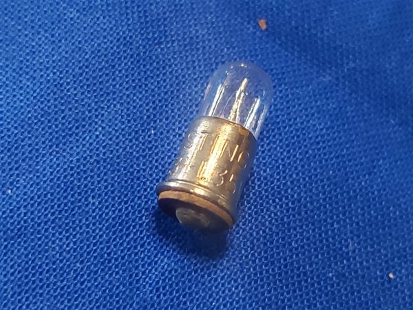 prc25-radio-light-bulb-in-1968-dated-package