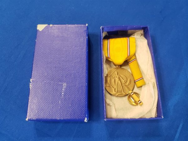 medal-am-def-1945 medal-am-american-defense-in-original-box-complete-dated-1945