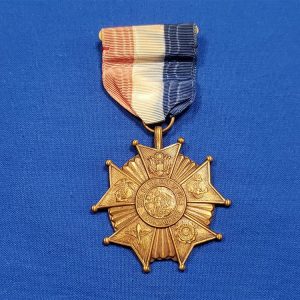 medal-wwii-city-of-utica-to-all-service-men-in-world-war-two