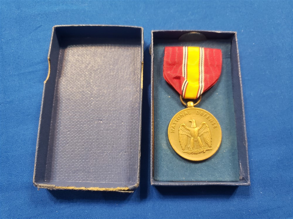 medal-national-defense-1st-issue-in-box-early-back-ribbon-smilo