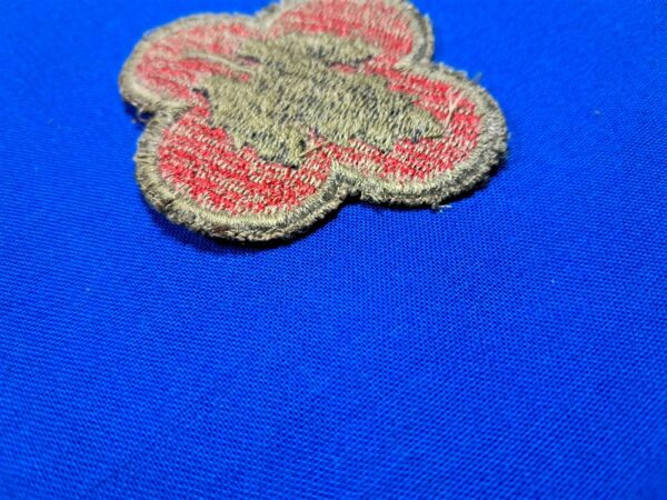 world-war-two-army-sleeve-patch-43rd-division-green-back-pattern-variation