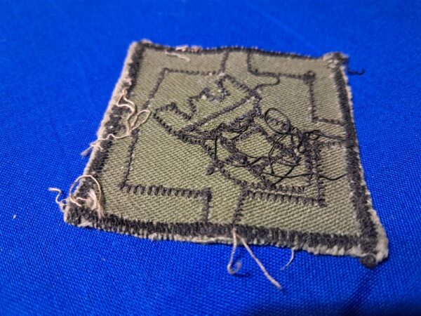 vietnam-20th-engineer-subdued-theater-made-shoulder-patch-with-velvet-details-army