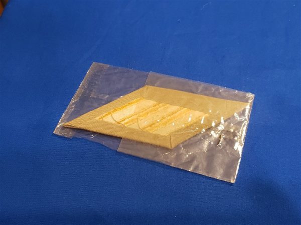 service-stripes-wwii-tan-summer-type-for-uniform-diagnal-in-cello-wrapper