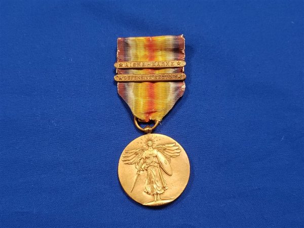 victory-medal-wwi-with-2-bars-original-pin