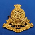 cap-badge-wwii-duke-york-canadian-canada-17-hussars