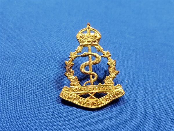badge-rcamc-wwii cap-badge-wwii-canada-canadian-medical-royal-corps-enlisted
