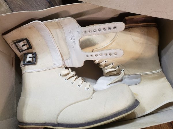 boots-arctic-mtn-mountain-troops-korean-war-issue-1951-dated-kw-boxed