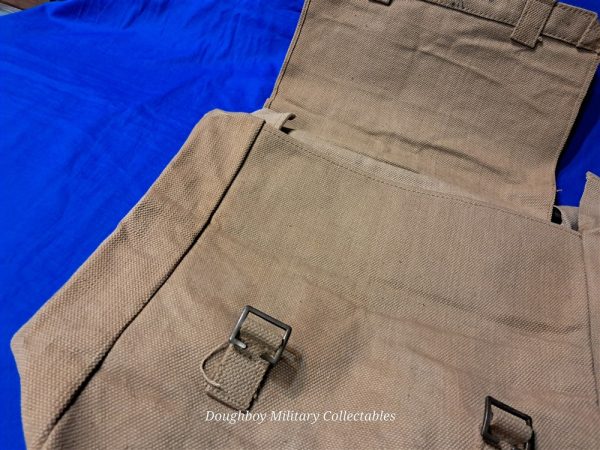 british world-war-two-canvas-p-1937-gear-battle-large-backpack-with-no-straps-mint-unissued-1945-dated