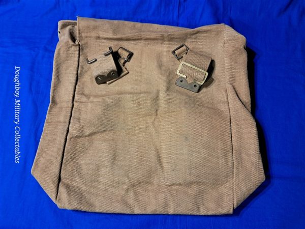 british world-war-two-canvas-p-1937-gear-battle-large-backpack-with-no-straps-mint-unissued-1945-dated