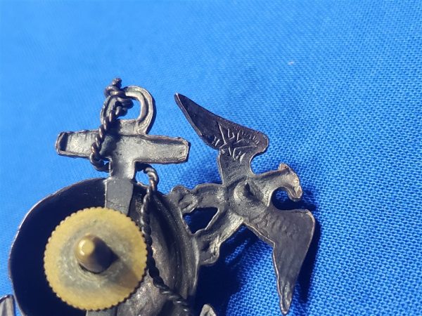 usmc-wwii-ega-hh-officers-for-the-pith-and-green-visor-caps-great-detail-imperial