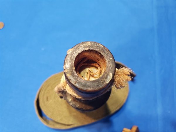 nva-minh-mine-twine-grenade-1963-dated-north-vietnam-wood-plug-excellent-condition-deactivated-inert