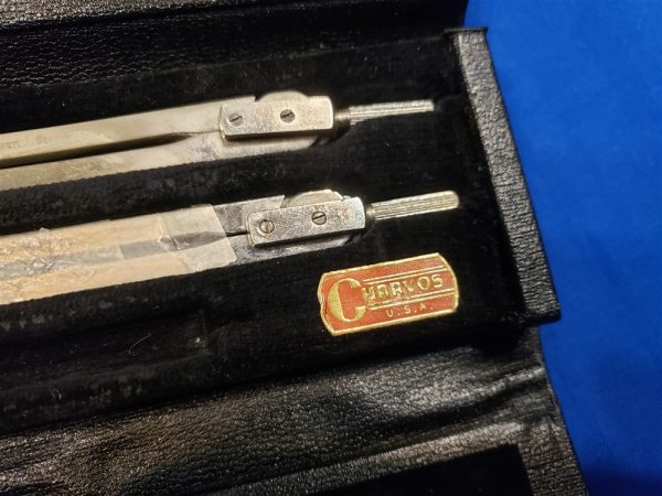navy-proportional-dividers-in-original-case-2-present-1-missing-wwii-used