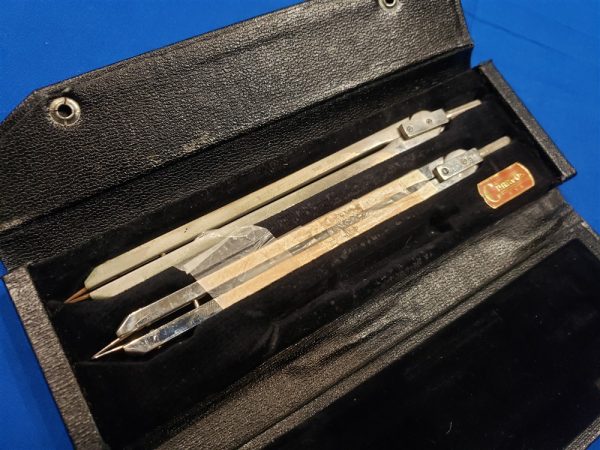 navy-proportional-dividers-in-original-case-2-present-1-missing-wwii-used