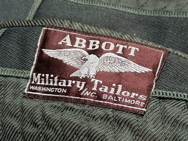 uniform-navy-greens-pilot-with-wings-named-wray-wwii-mothed-but-great-set-wings